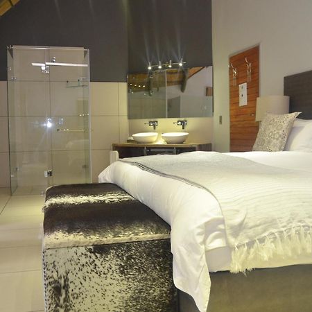 Highveld Splendour Boutique Bed And Breakfast แอร์เมอโล ภายนอก รูปภาพ