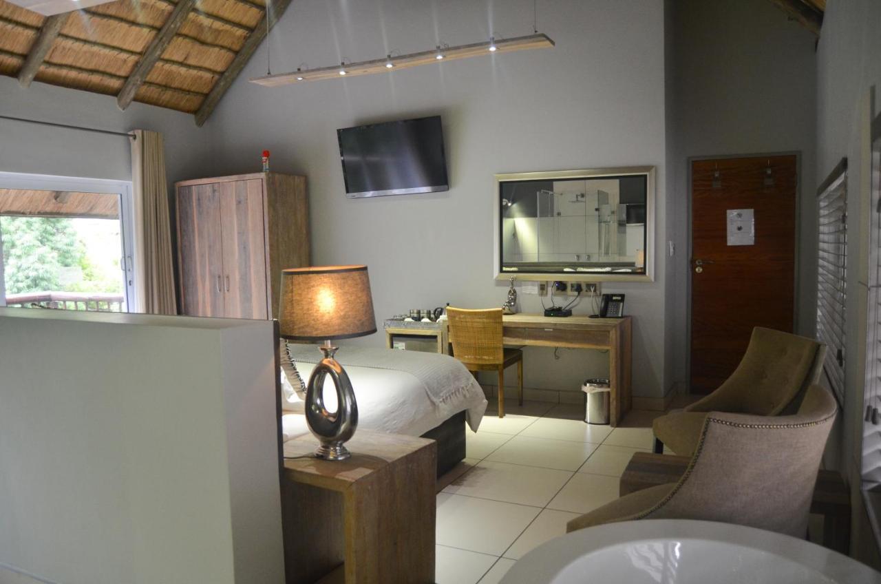 Highveld Splendour Boutique Bed And Breakfast แอร์เมอโล ภายนอก รูปภาพ