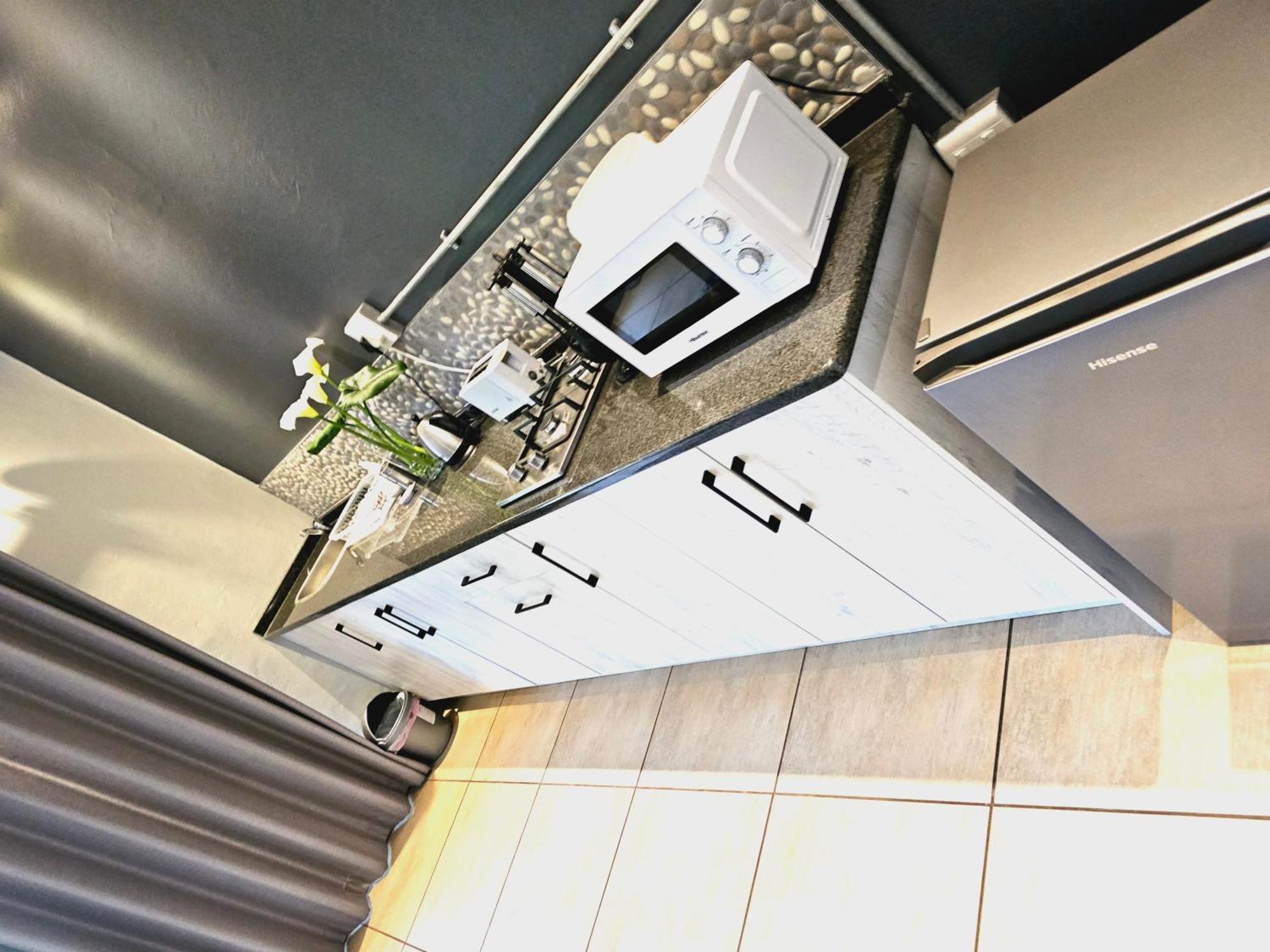 Highveld Splendour Boutique Bed And Breakfast แอร์เมอโล ภายนอก รูปภาพ