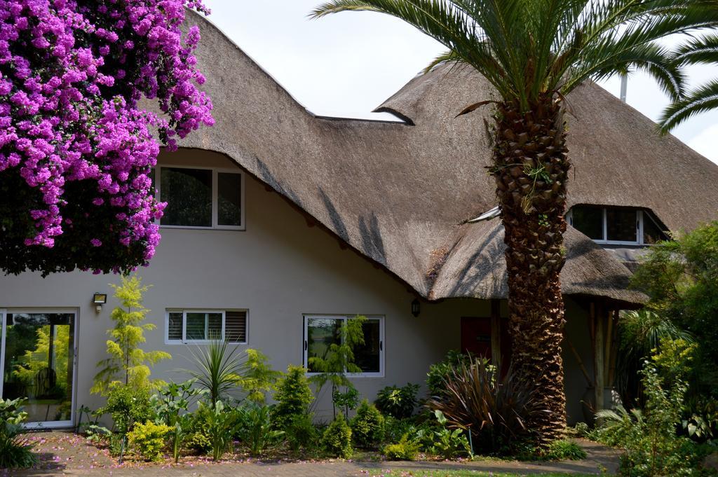 Highveld Splendour Boutique Bed And Breakfast แอร์เมอโล ห้อง รูปภาพ