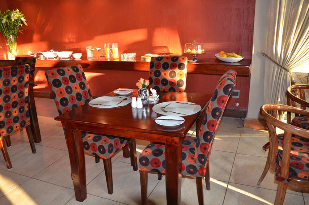 Highveld Splendour Boutique Bed And Breakfast แอร์เมอโล ภายนอก รูปภาพ