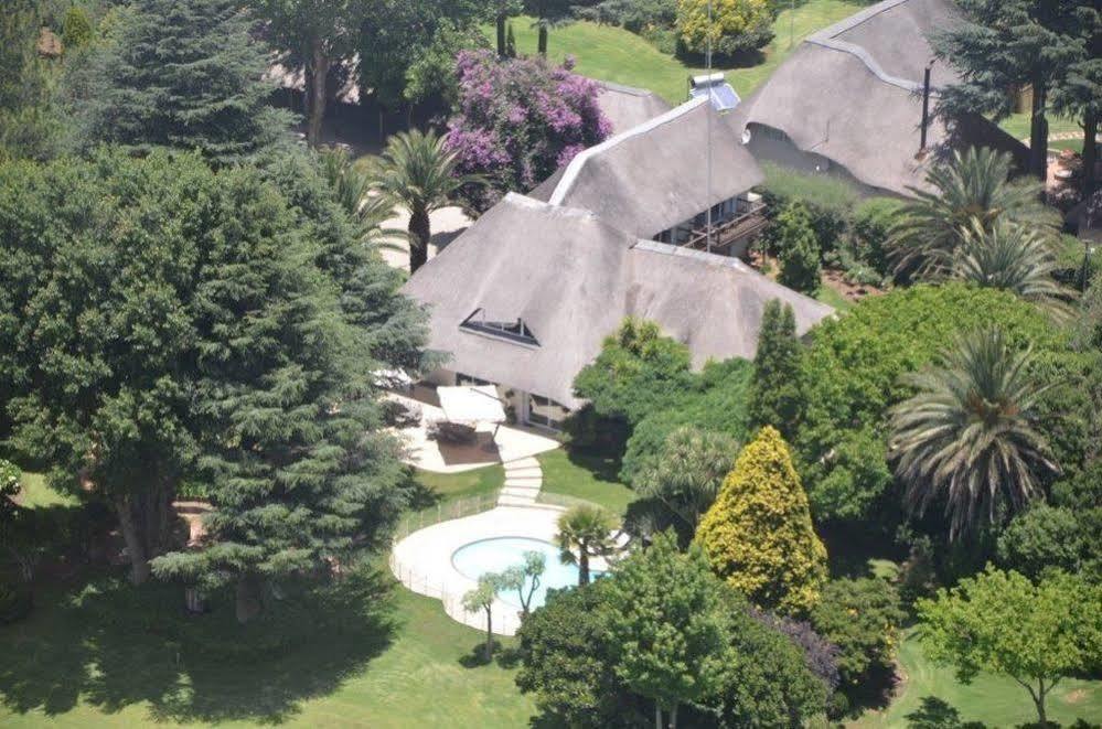 Highveld Splendour Boutique Bed And Breakfast แอร์เมอโล ภายนอก รูปภาพ