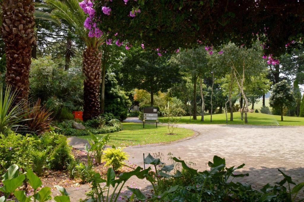 Highveld Splendour Boutique Bed And Breakfast แอร์เมอโล ภายนอก รูปภาพ