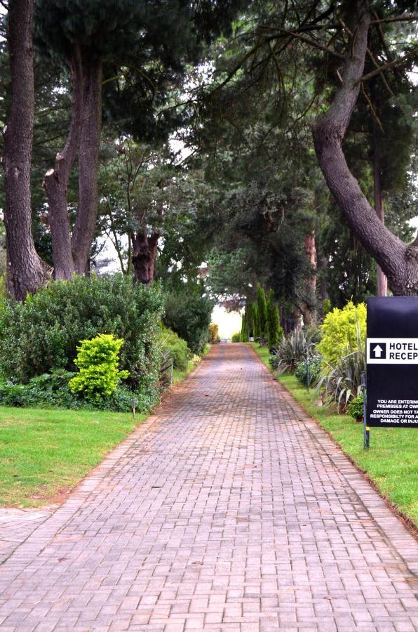 Highveld Splendour Boutique Bed And Breakfast แอร์เมอโล ภายนอก รูปภาพ